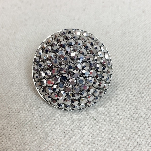 Silver XL Statement Rhinestone cluster domed stretch cocktail ring - Picture 1 of 6